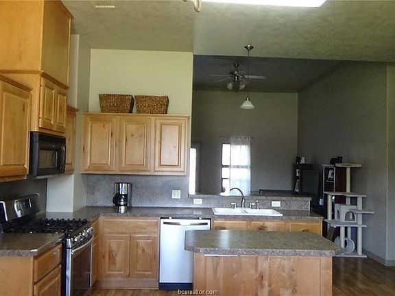 3rd image of 1207 Spartanburg Ct