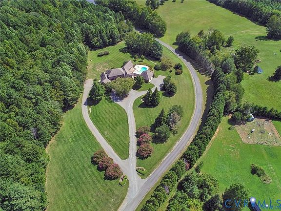 4th image of 16484 W Crescent Ln