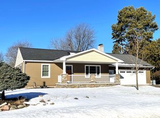 713 Frost Dr, Bay City, MI 48706