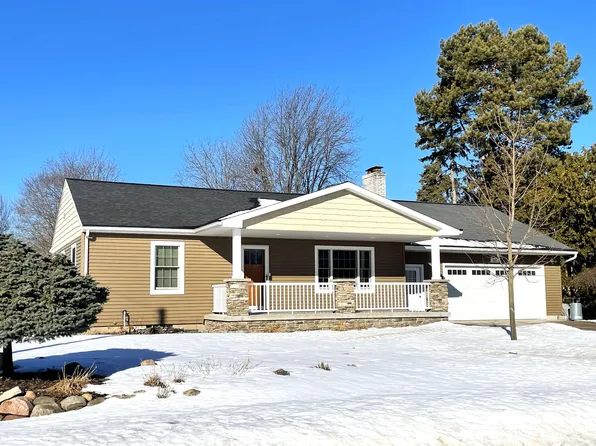 713 Frost Dr, Bay City, MI 48706