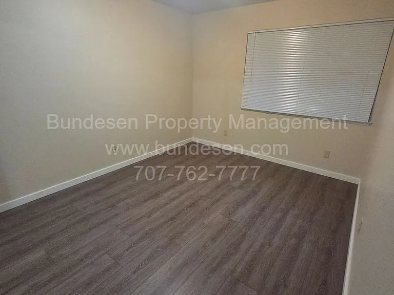 27 Arbor Ct — Photo 9