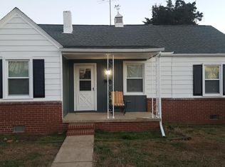 521 Riverview Rd, Colonial Heights, VA 23834