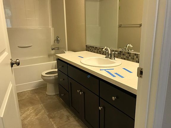 4th image of 5129 SE Redberry Pl