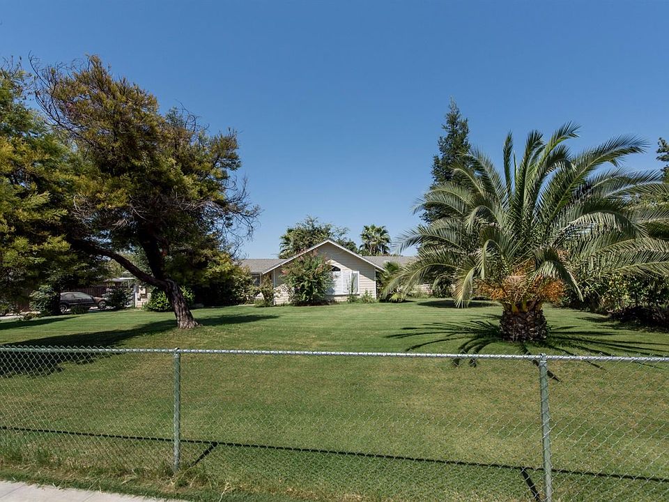 2nd image of 5287 E Harvey Ave