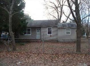 36 Cedar St, Selden, NY 11784