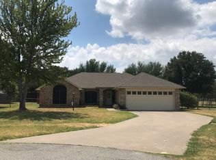 101 Lake Shore Pl, Joshua, TX 76058