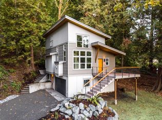 707 Fernhaven Rd, Sedro Woolley, WA 98284