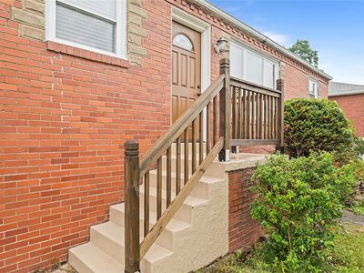 322 Woodhill Rd, West Mifflin, PA, 15122