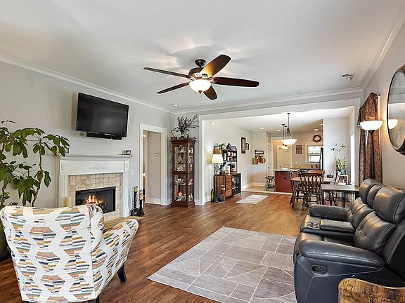 4th image of 4846 Mountain Gap Dr