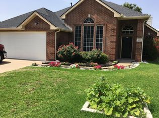 3213 Blue Jay Ln, Midlothian, TX 76065