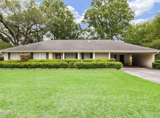 105 Kennedy Dr, Lafayette, LA 70501