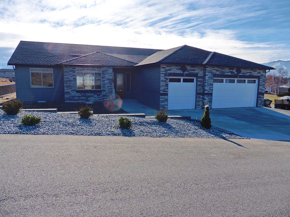 apx  1/3 acre lot!