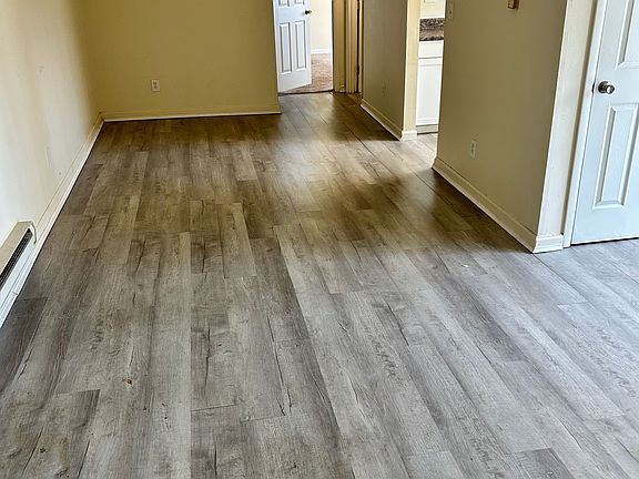 5th image of 3040 Angel Dr #6p0dxkydv