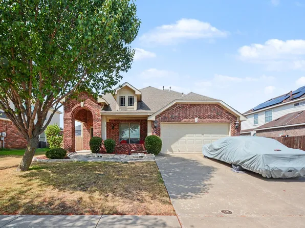 200 Lorient Dr, Mansfield, TX 76063