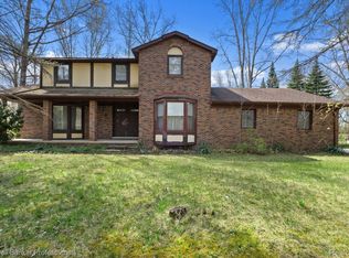 12520 Clyde Rd, Fenton, MI 48430