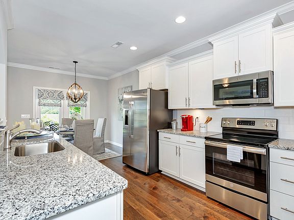 The Victor This is a model representation, not the actual home