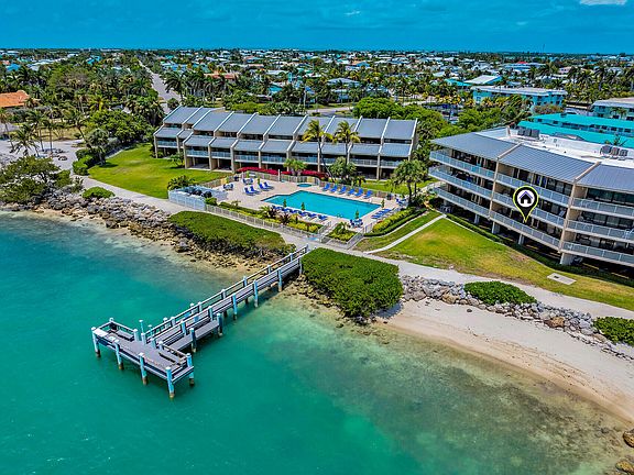 2nd image of 1133 W Ocean Dr #12