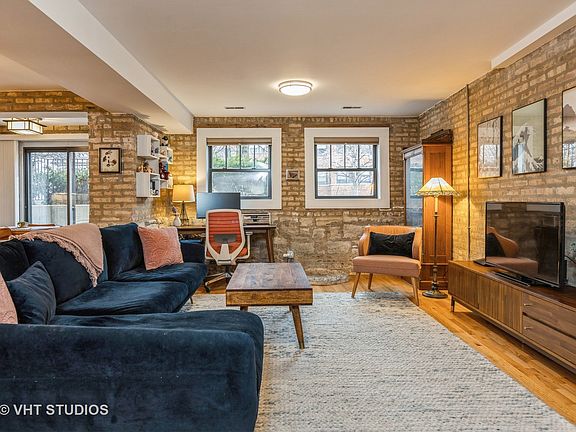 3rd image of 4204 N Wolcott Ave #G