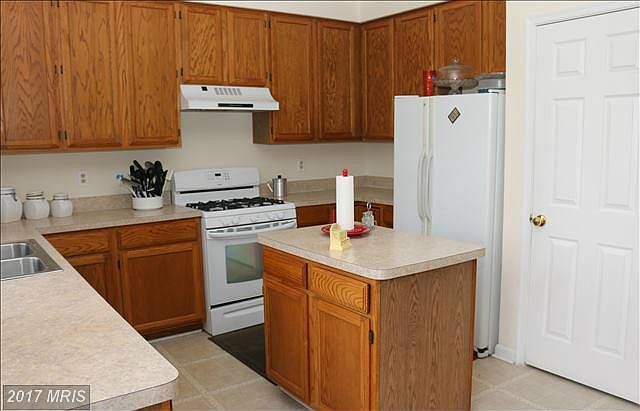 1st image of 16805 Miranda Ln