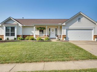 905 Weatherstone Dr, Saint Charles, MO