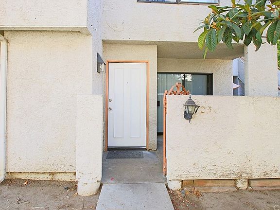 2nd image of 725 Park Shadow Ct #1