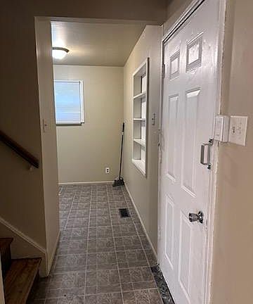 2nd image of 5026 Kentucky St #1