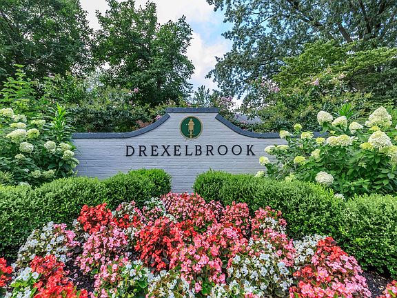 4th image of 4804 Drexelbrook Dr #2811