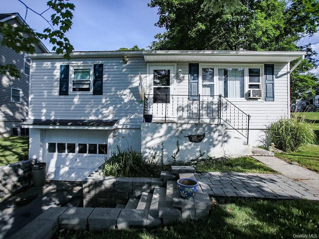 109 Watkins Ave, Middletown, NY 10940 Zillow