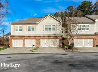 866 Ivydale Ln, Lawrenceville, GA 30045
