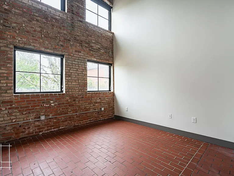 Wonder Bread Lofts — Photo 53