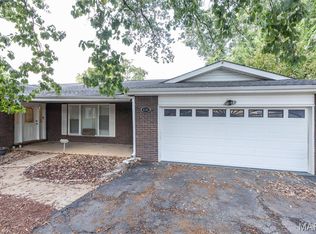 4501 Meadow Dr, High Ridge, MO 63049