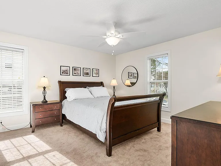 909 Danley Ln — Photo 16