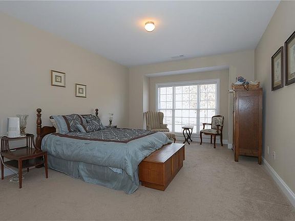 5th image of 145 Northwood Creek Way