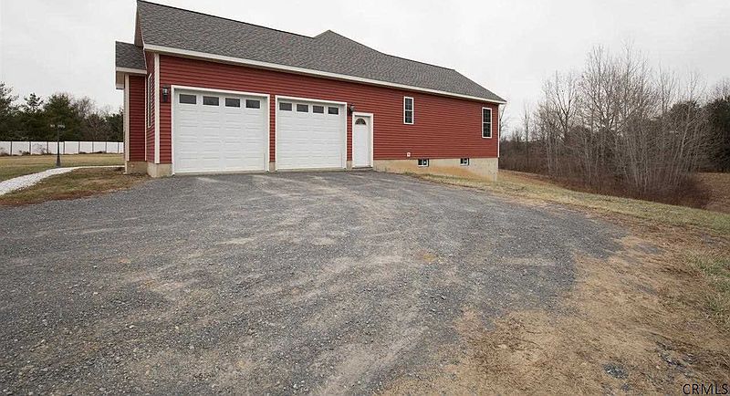 2nd image of 6 SEAVEY Lane