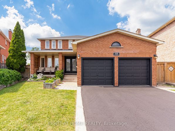 123 Lamp Cres, Vaughan, ON L4L 6J7