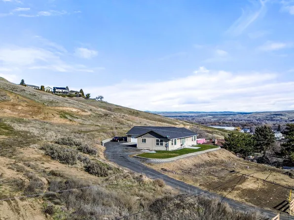 955 Southern Ave, Selah, WA 98942