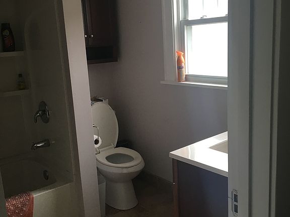 Fully renovated bathroom