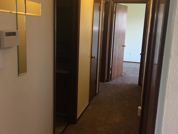 Three Sizable Bedrooms off the hall!