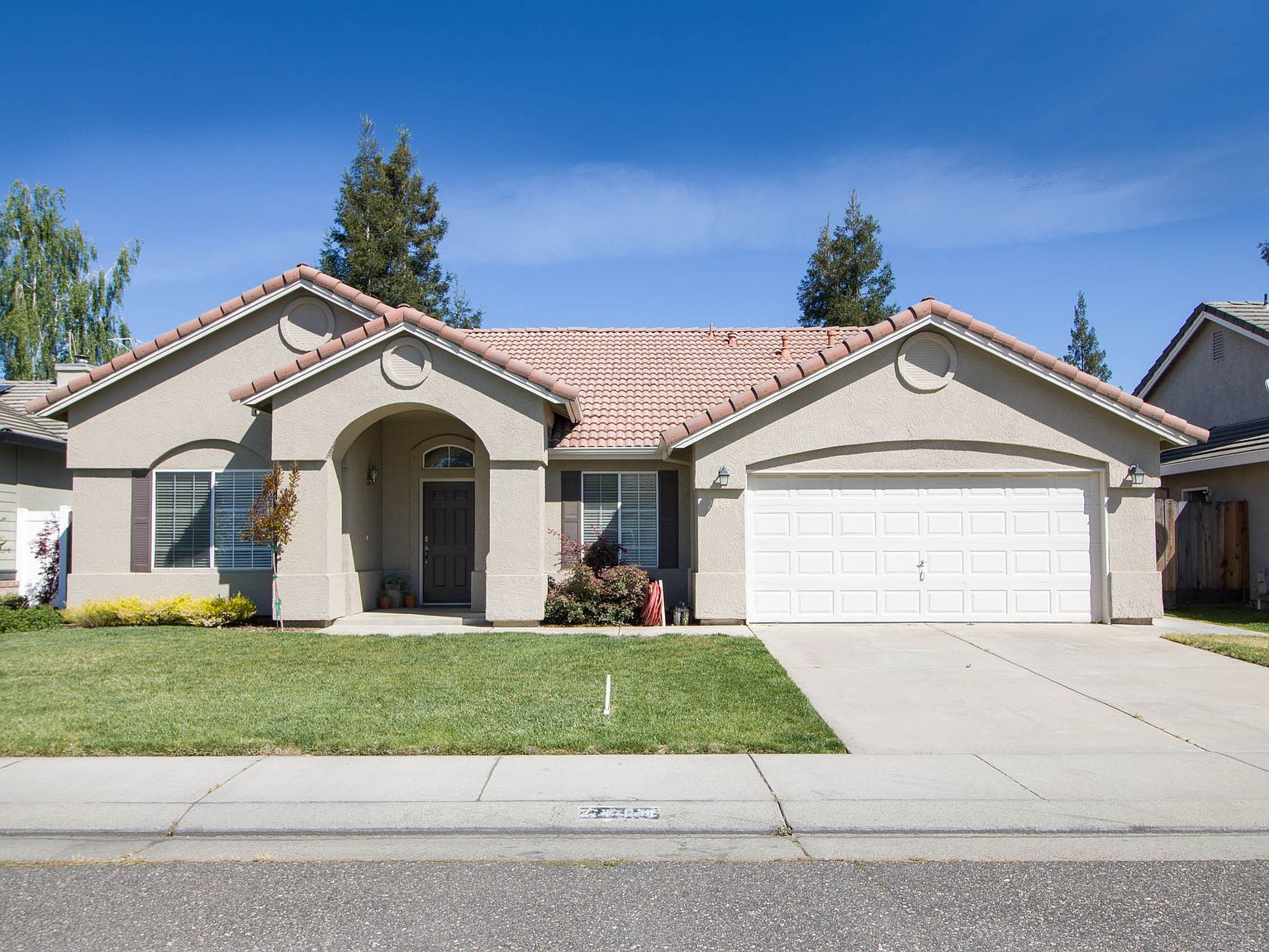 2404 Matthew Ln, Escalon, CA 95320 | Zillow