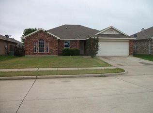 1516 Loveland Dr, Arlington, TX 76018