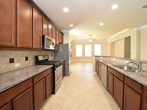 5th image of 1522 Bluestone Edge Ln