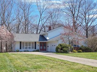 355 Balmoral Dr, Richmond Heights, OH 44143