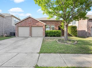 3709 Lazy River Ranch Rd, Roanoke, TX 76262