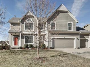 6126 Acuff St, Shawnee, KS 66216