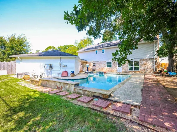 423 Cannon Ball Dr, Spring, TX 77380