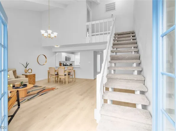 4255 Kona Coast Way, Las Vegas, NV 89121