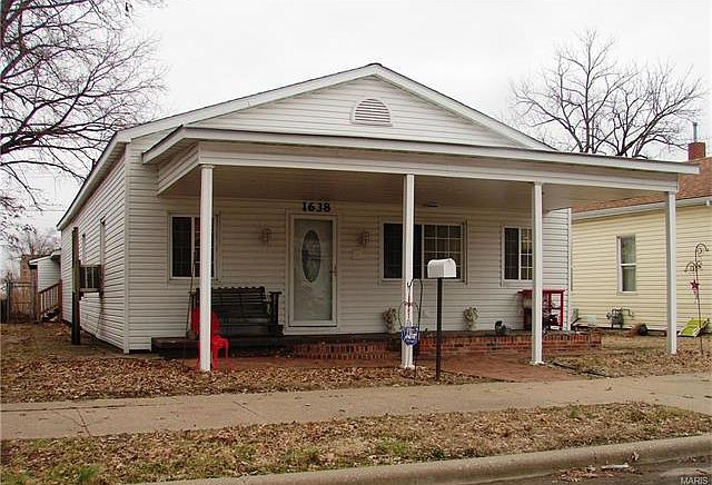1st image of 1638 Olive St