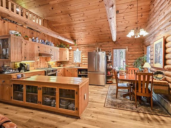 4th image of 5997 Moccasin Lake Rd