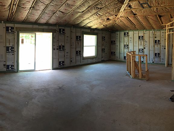 5th image of 3418 N Miichener Pt