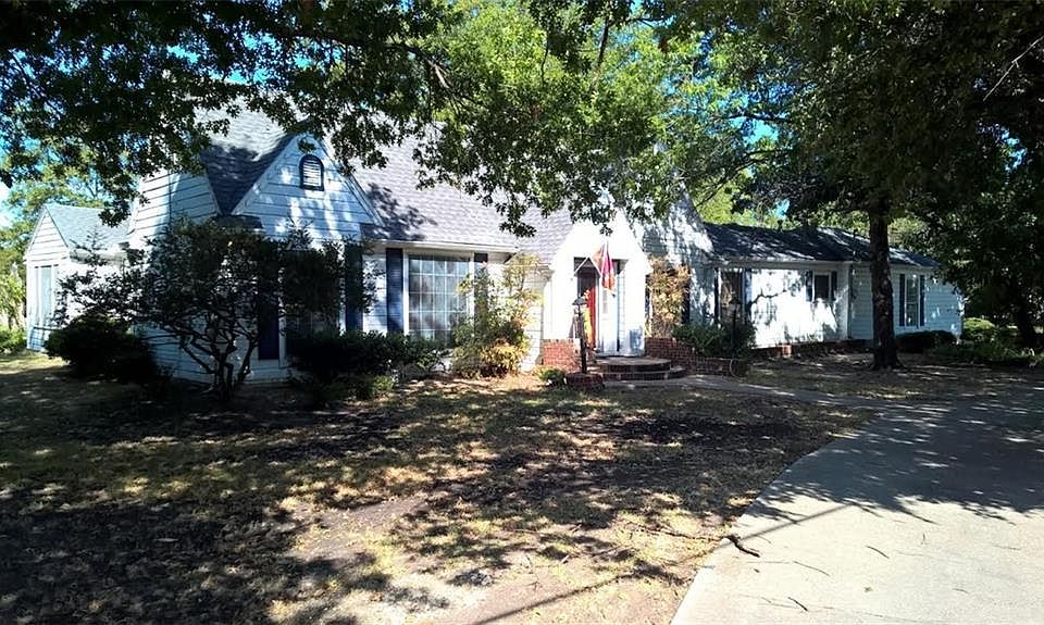 1st image of 205 W East Crawford Ave